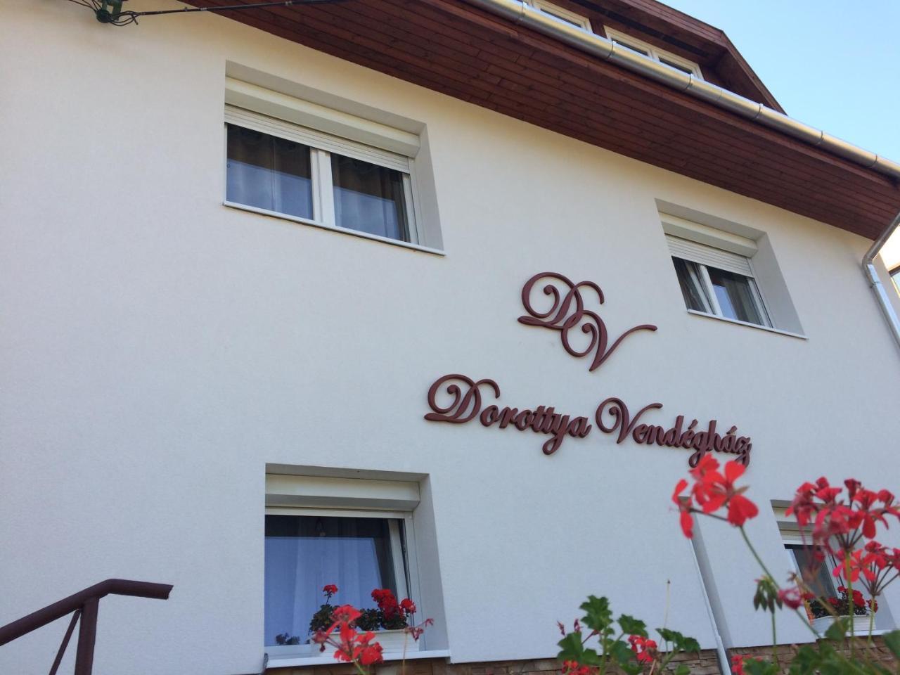 Hotel Dorottya Vendeghaz Miskolc Exterior foto